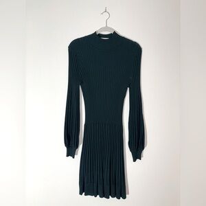 MAX STUDIO - Green Sweater Dress